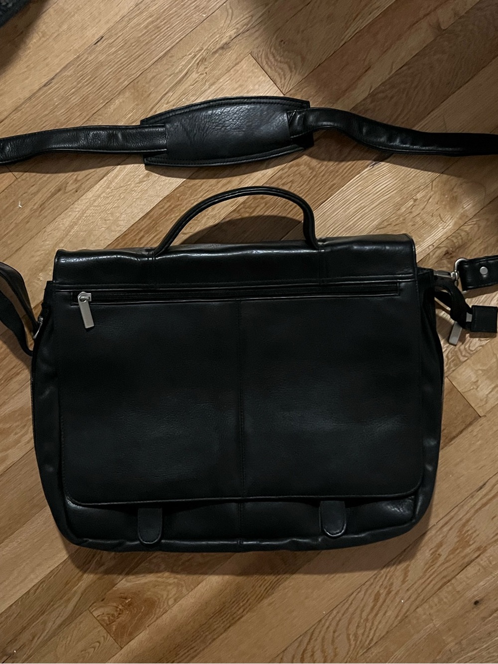 Classic Black Leather Briefcase with Detachable Shoulder Strap
